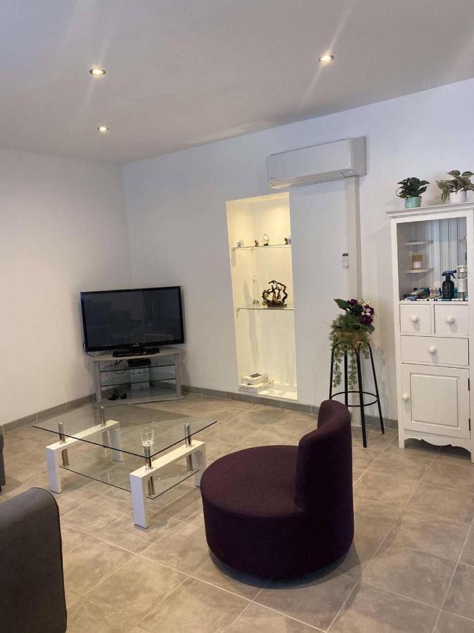 Maison Cosy Centre De Ним Екстериор снимка