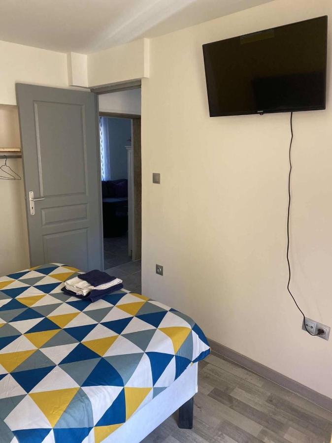 Maison Cosy Centre De Ним Екстериор снимка